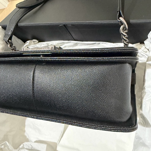 Chanel Caviar Quilted Boy Bag - Black - Old Medium - Picture 7 of 12